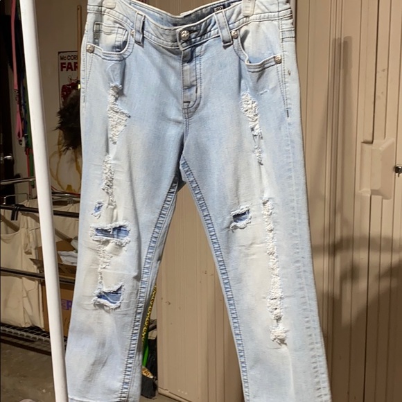 Miss Me distressed Capri jeans - Picture 1 of 7